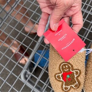 Wondershop Gingerbread Slipper- Tan with Red & Green size 7/8 nwt